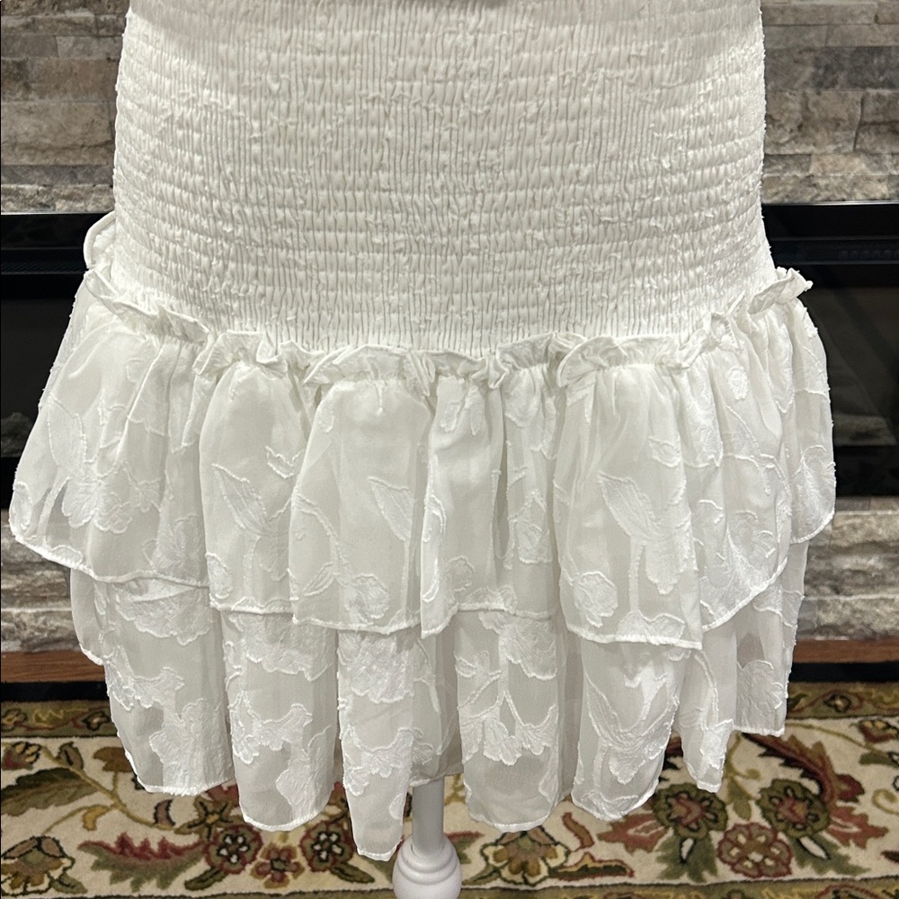 TCEC white Ruffled dress size medium - Picture 7 of 8